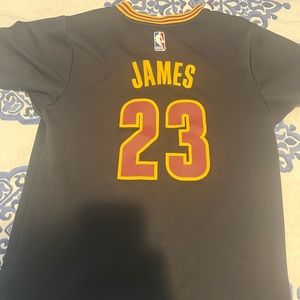 Lebron James Cavs youth medium. Barely worn!